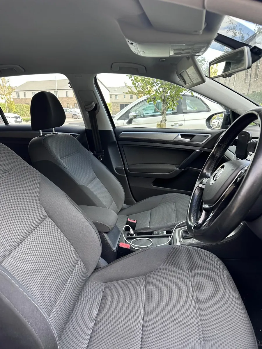 Volkswagen Golf 2014 - Image 2