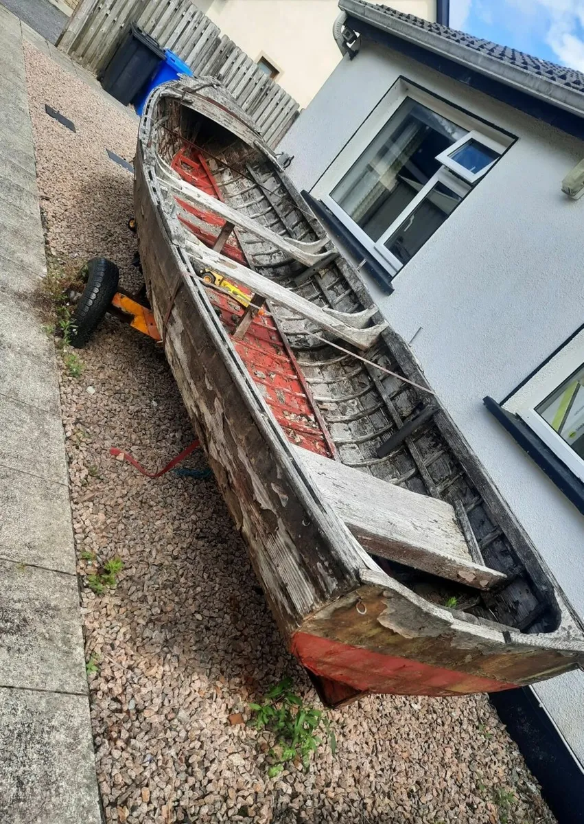 Fishing boat - Image 3