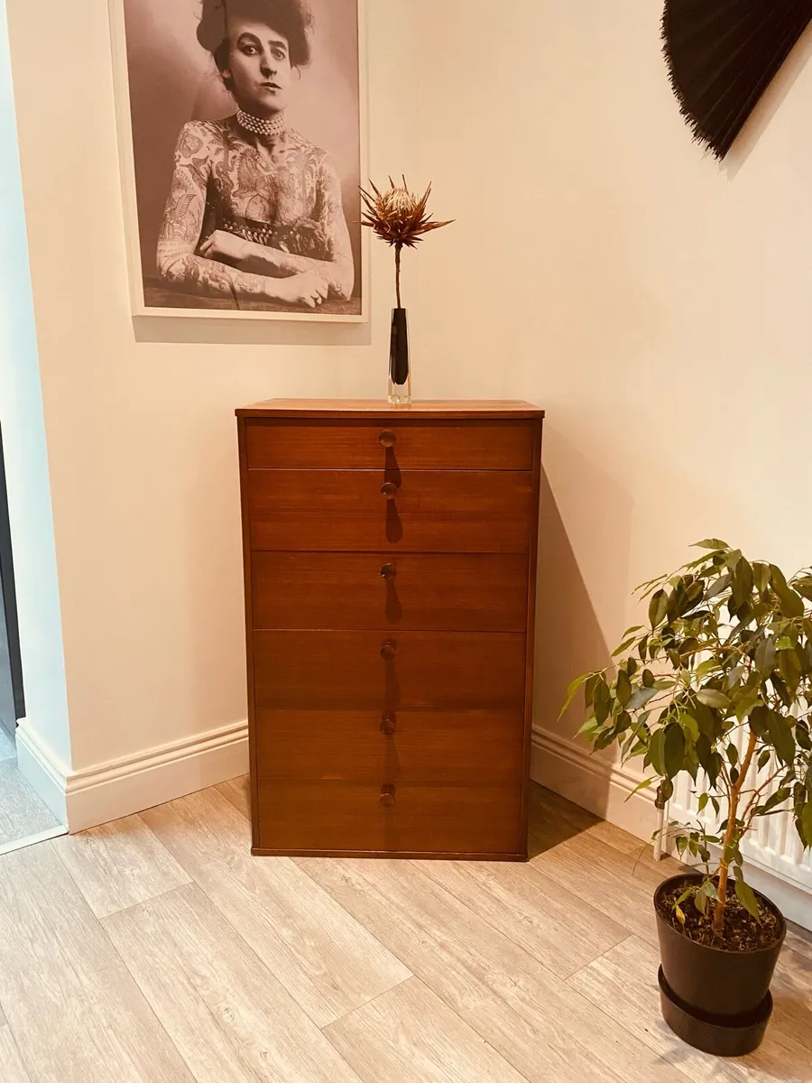 Mid Century Avalon Chest of Drawers - Image 1