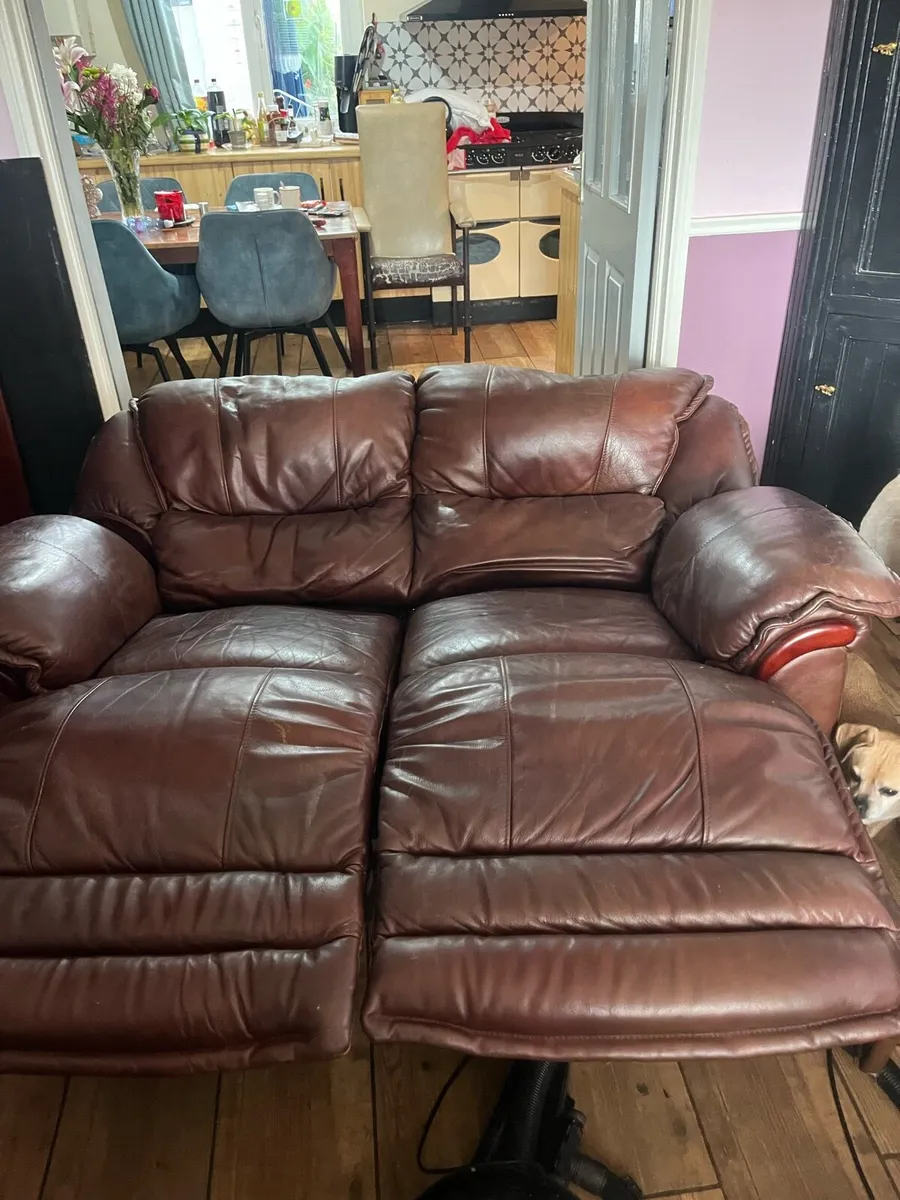 Two seater brown leather recliner sofa - Image 3