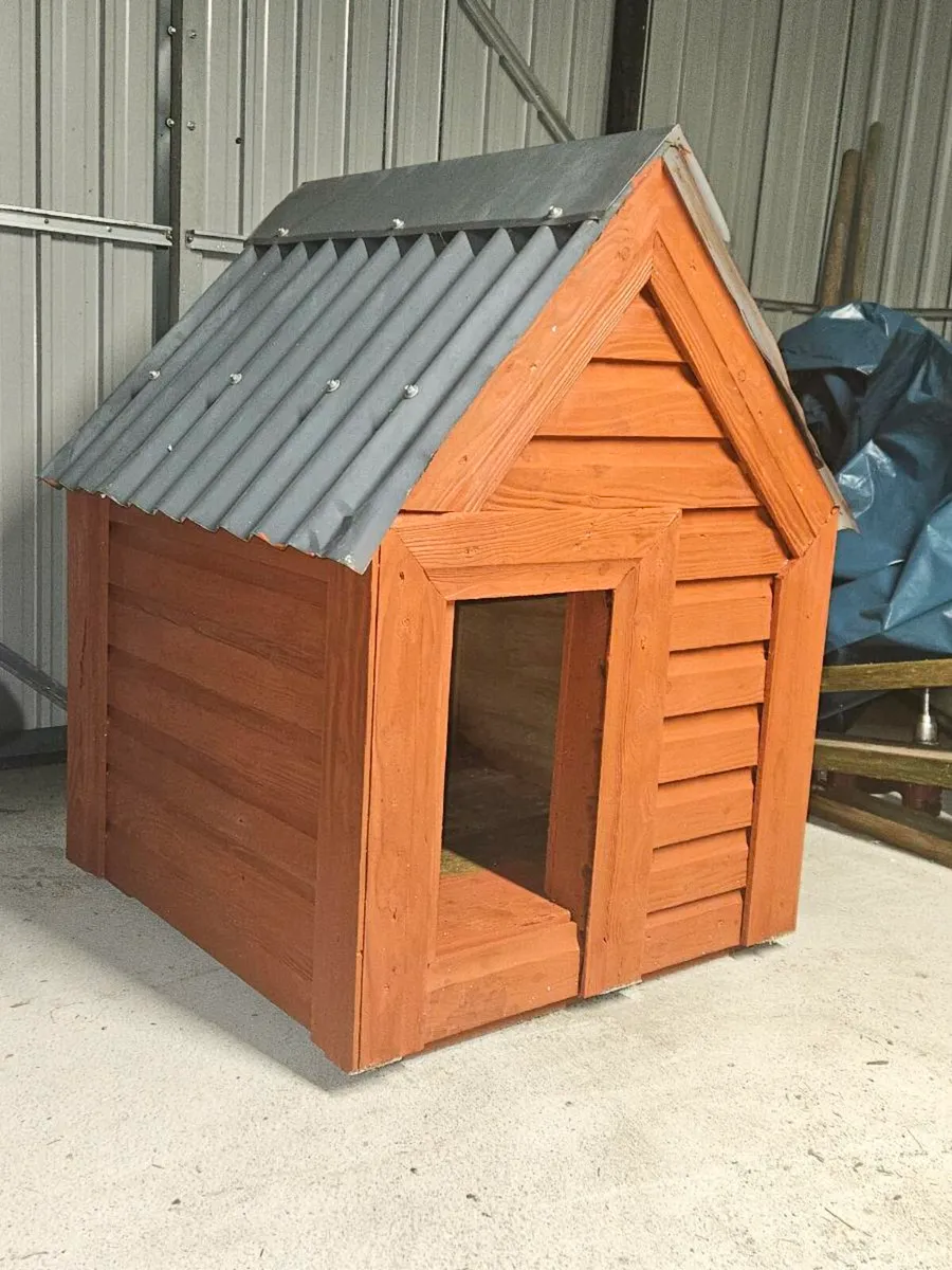 Insulated Dog Kennel - Image 1