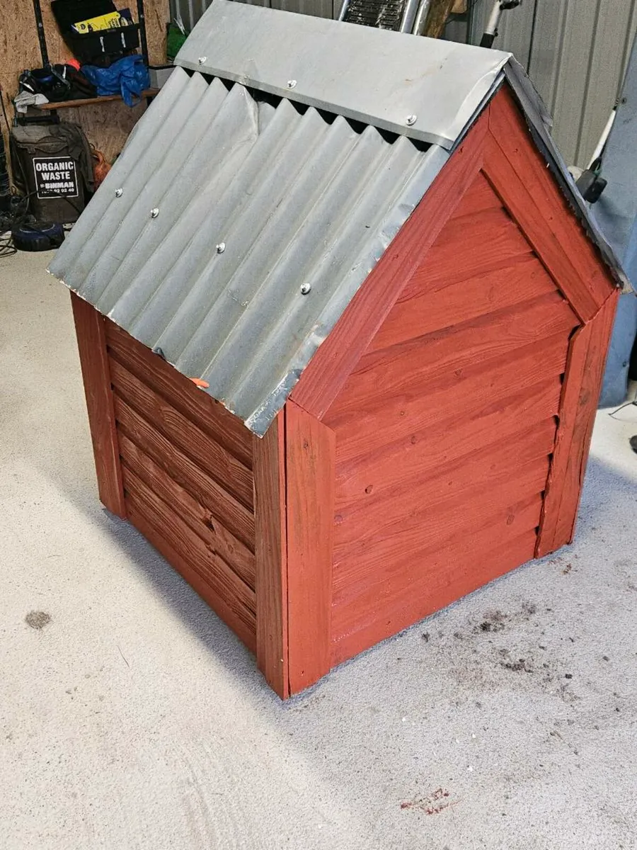 Insulated Dog Kennel - Image 3