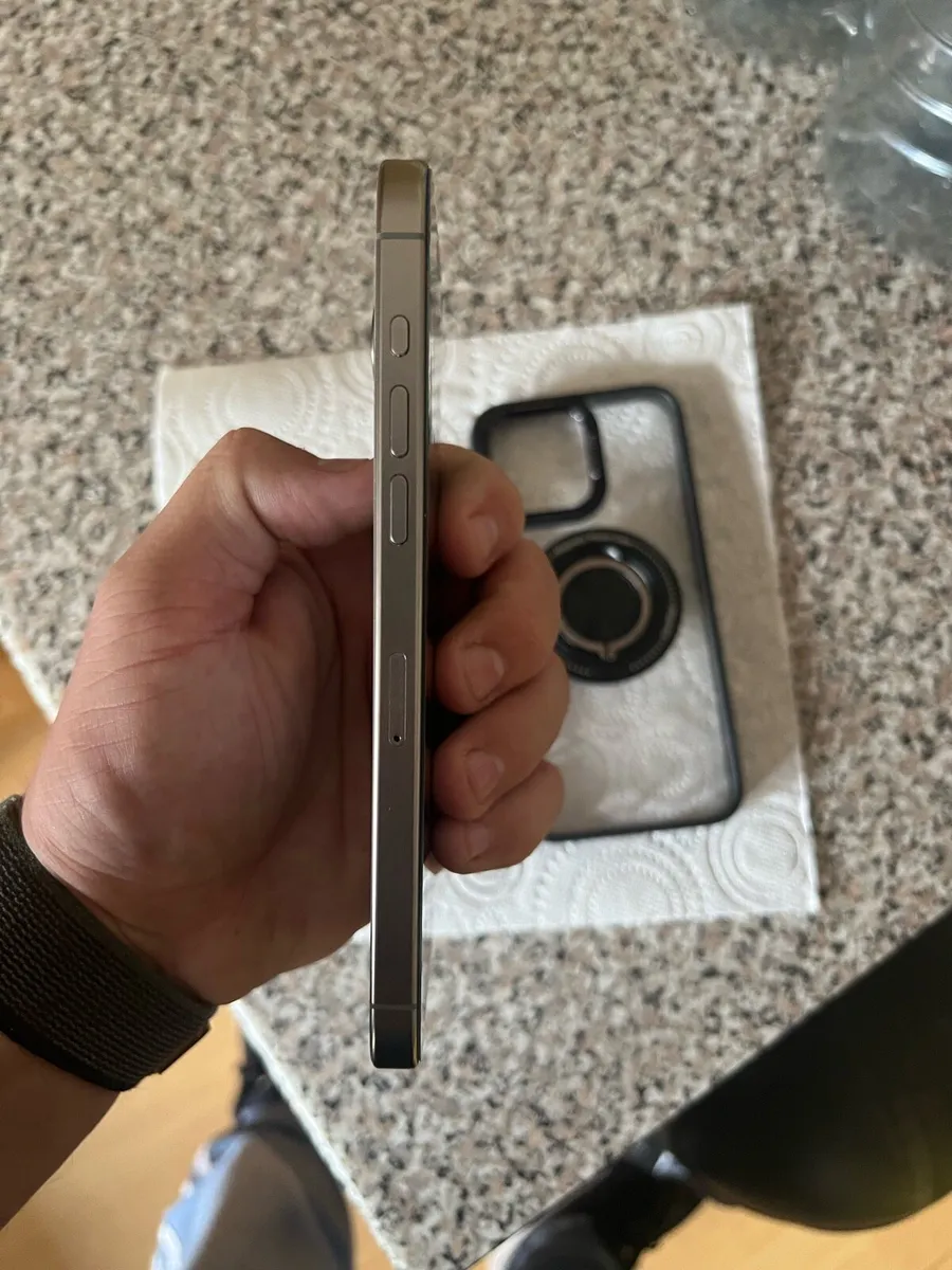 iPhone 15 pro max 256GB - Image 2