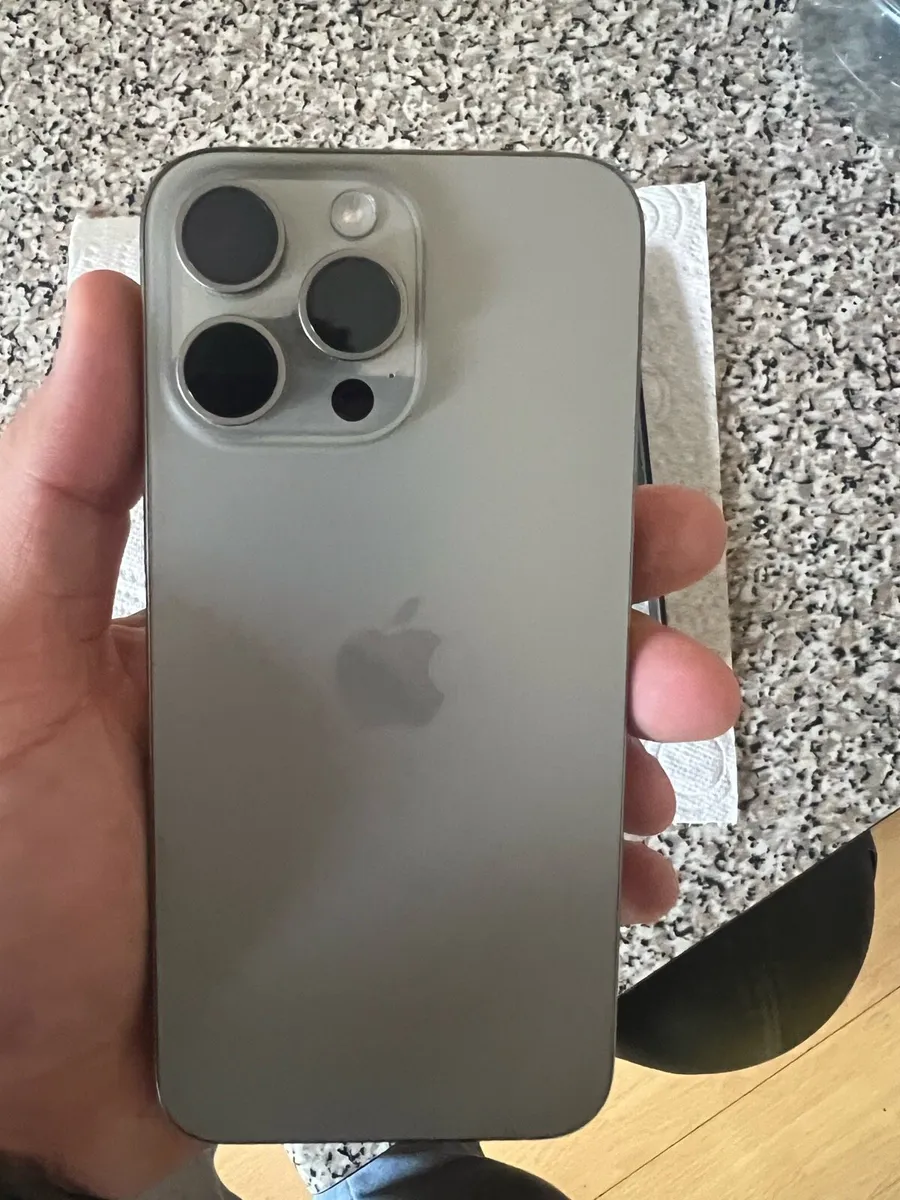 iPhone 15 pro max 256GB - Image 3
