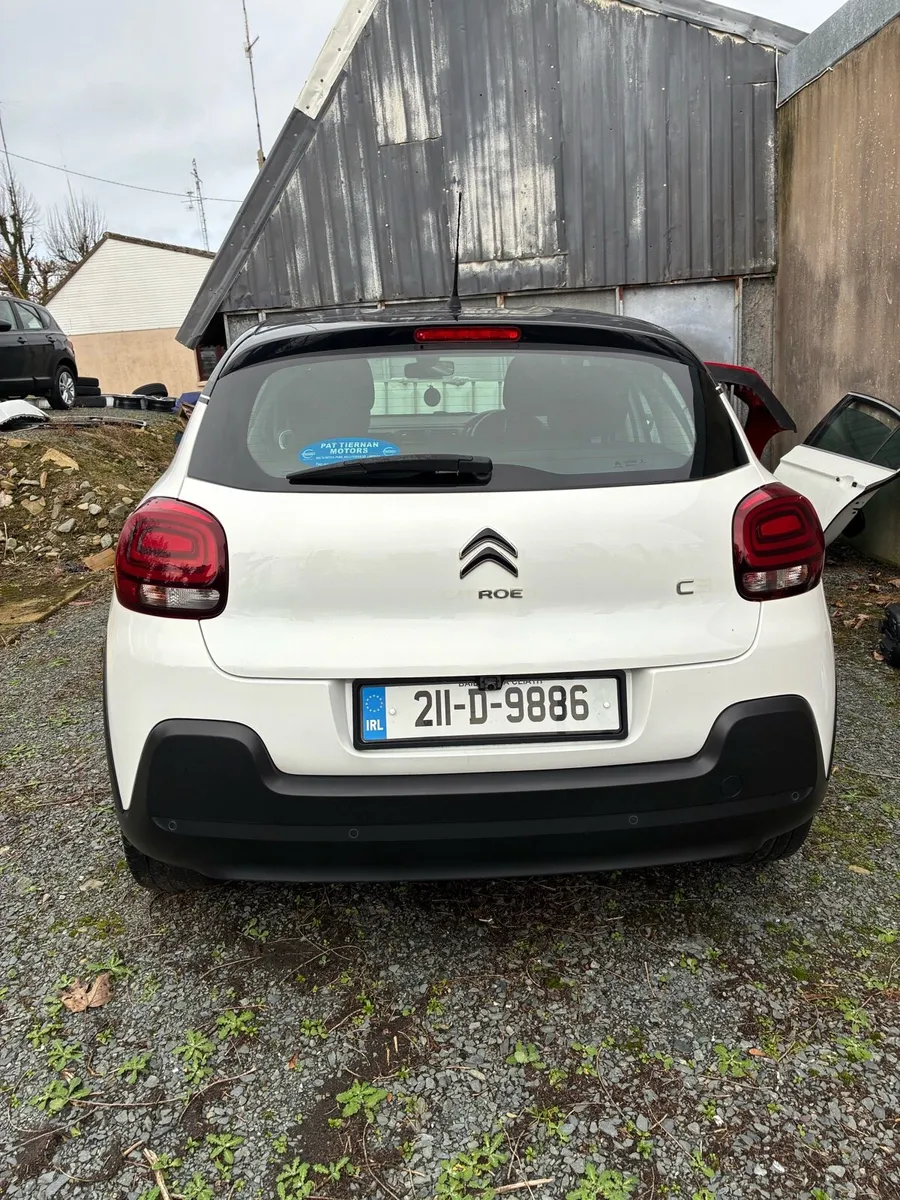 211 Citreon C3 Puretech Exclusive 1.2 Petrol - Image 2
