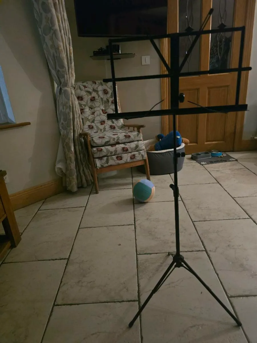 Music stand - Image 2