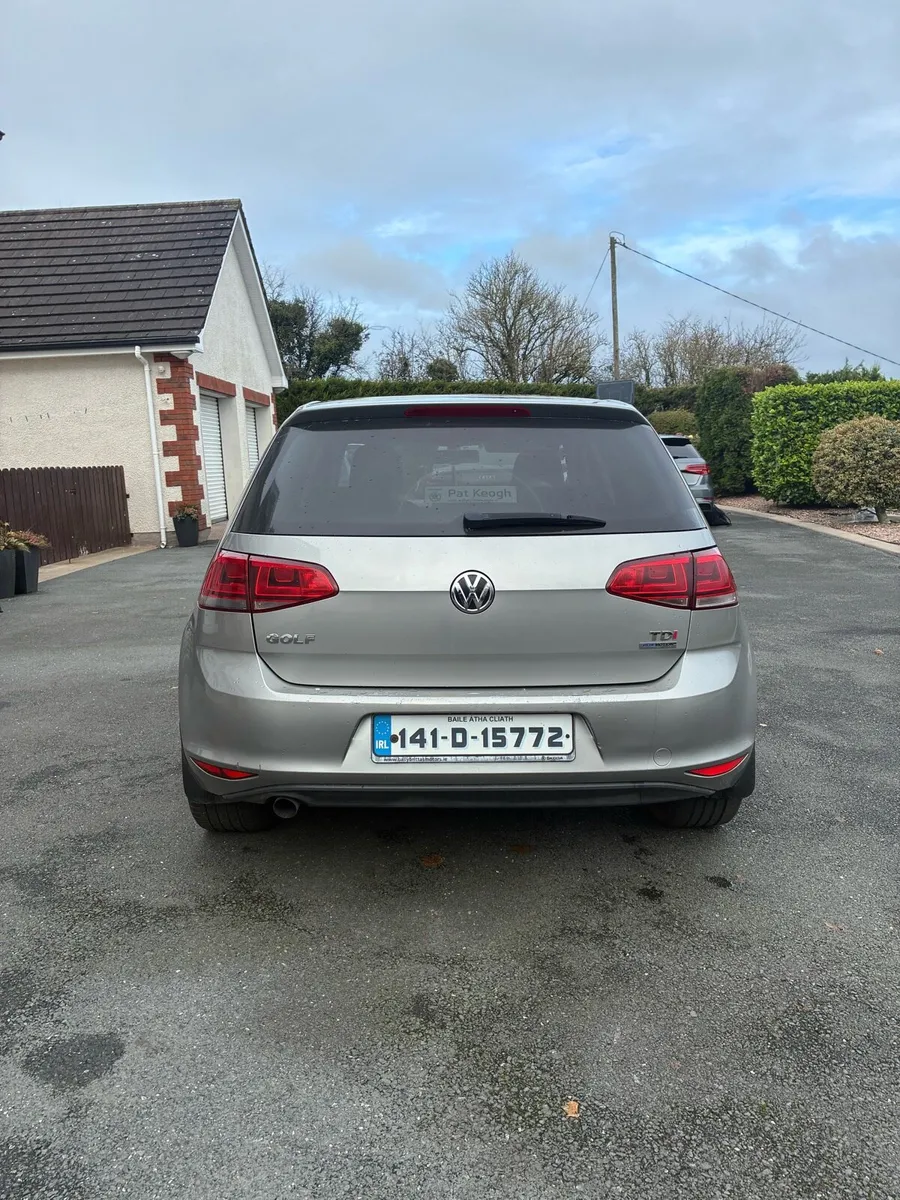 141 VW Golf Highline 1.6 Diesel 105BHP - Image 4