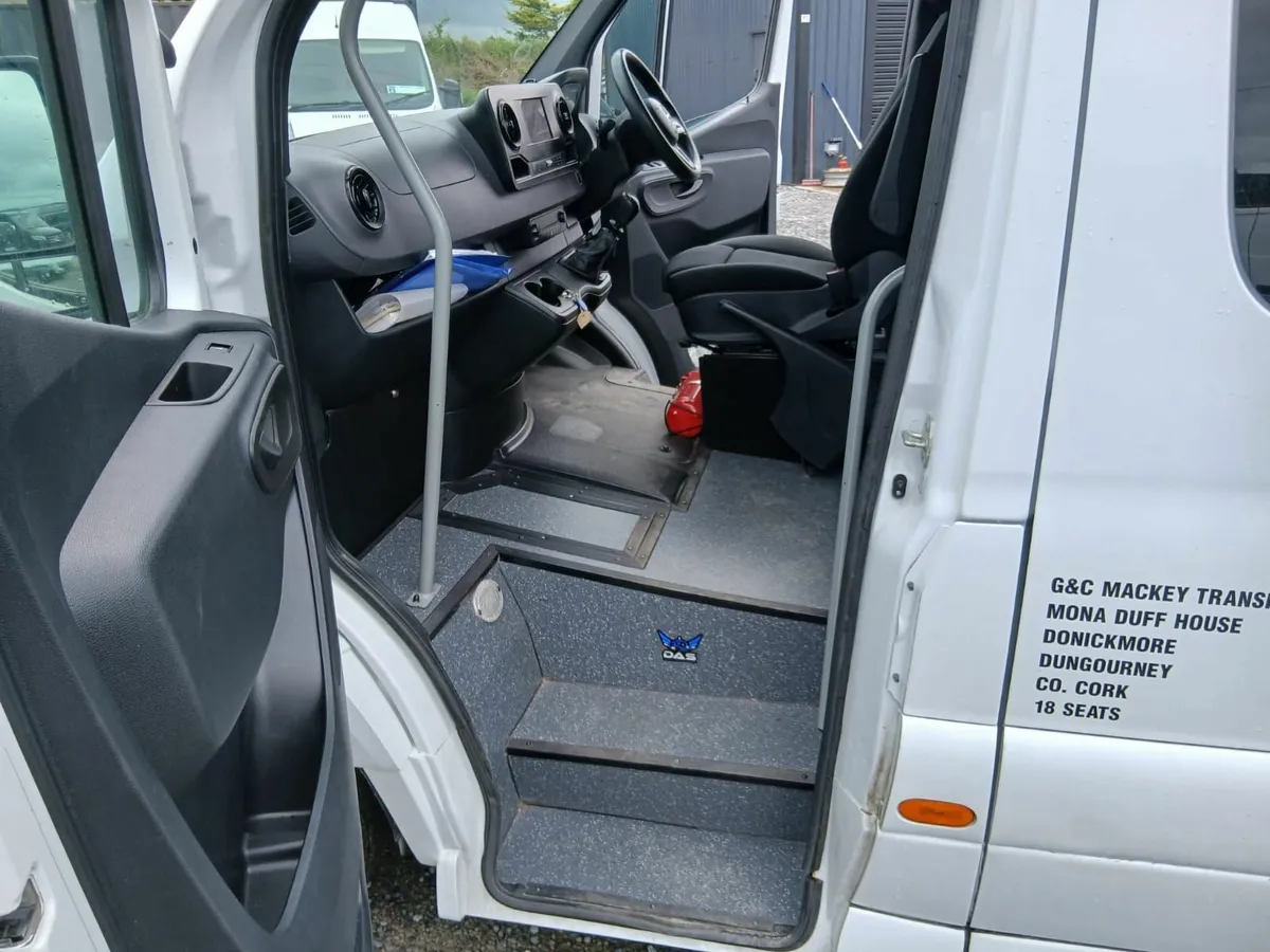 SELECTION OF BUSES FOR SALE - Image 2