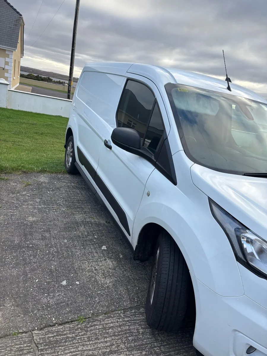 221 Ford Transit Connect LWB - Image 2