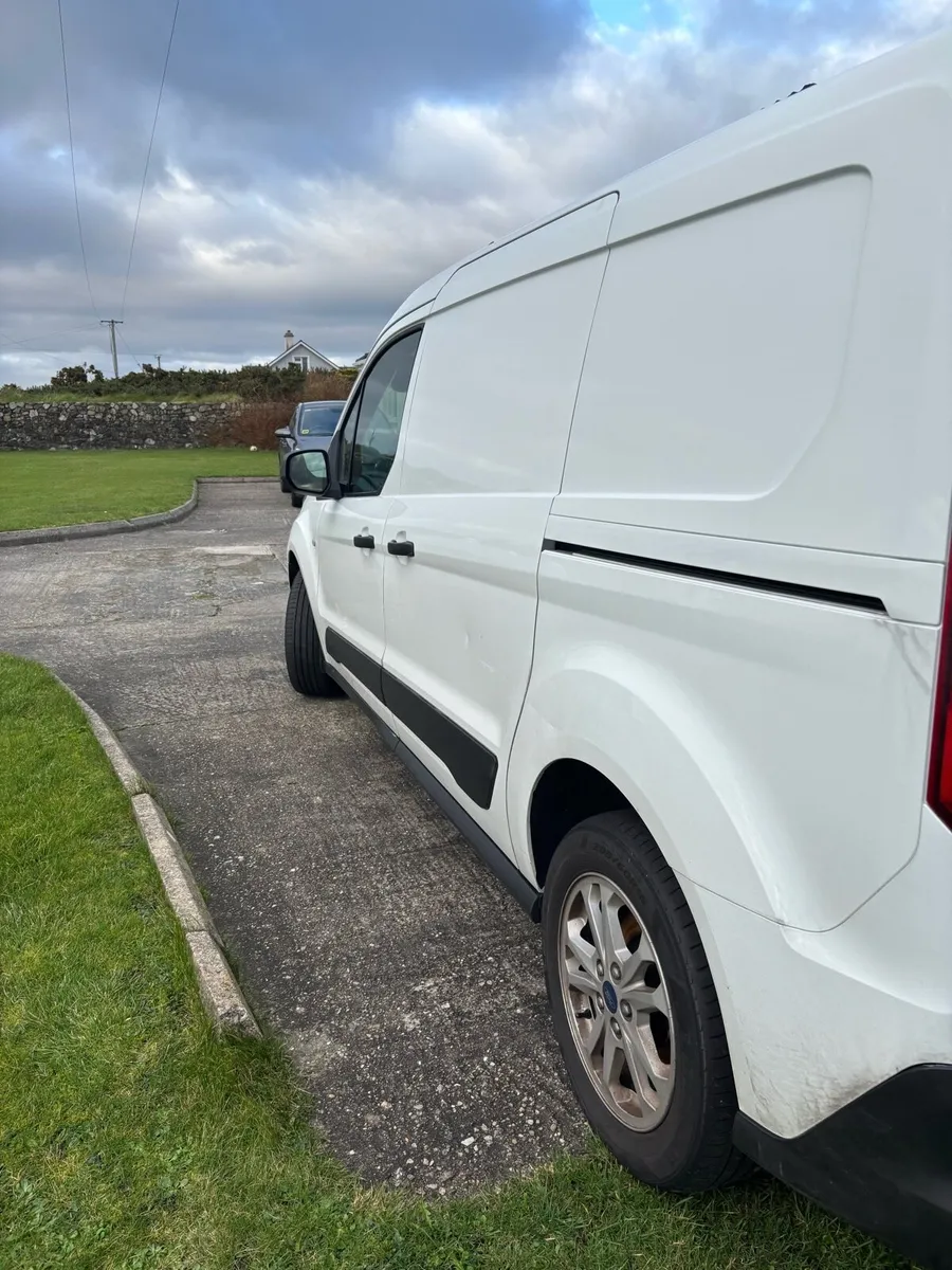 221 Ford Transit Connect LWB - Image 3
