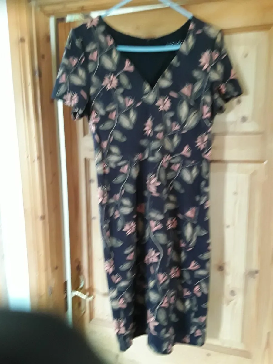 As new  ladies dress cushed velvet - Image 1