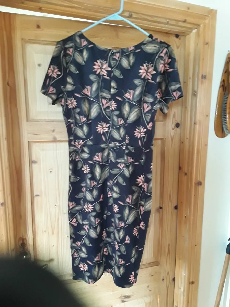 As new  ladies dress cushed velvet - Image 3