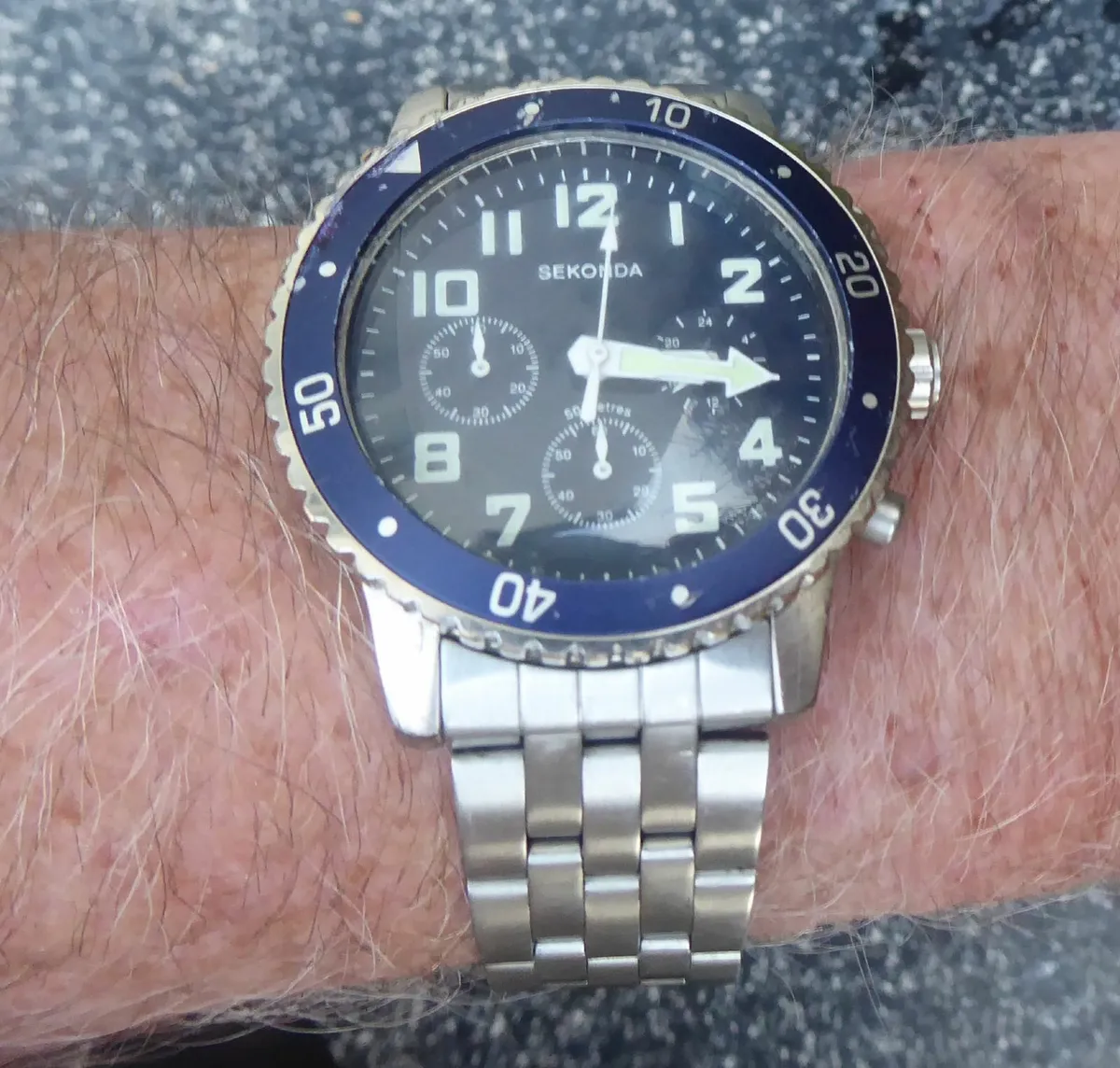 Qty 2 Sekonda quartz chronograph watches - Image 1