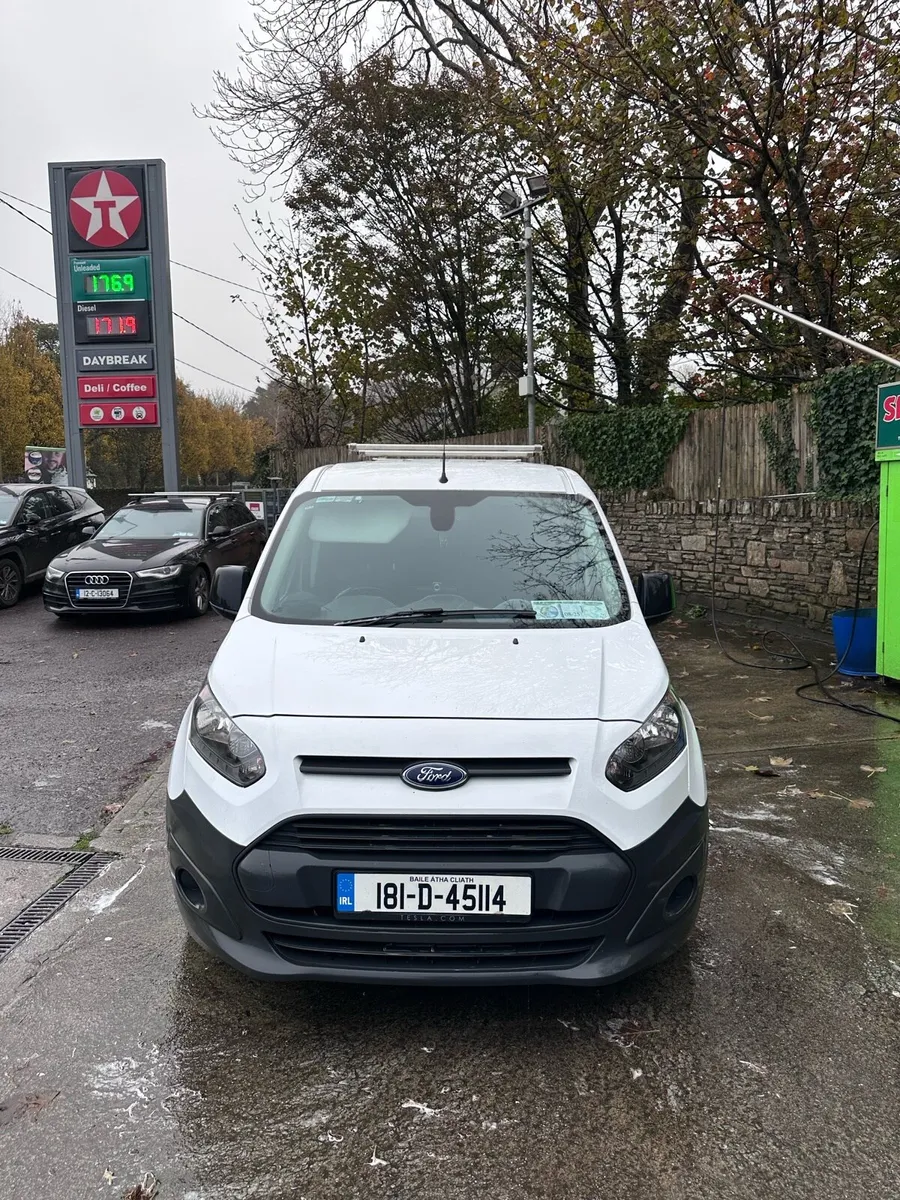 Ford Transit Connect - Image 2