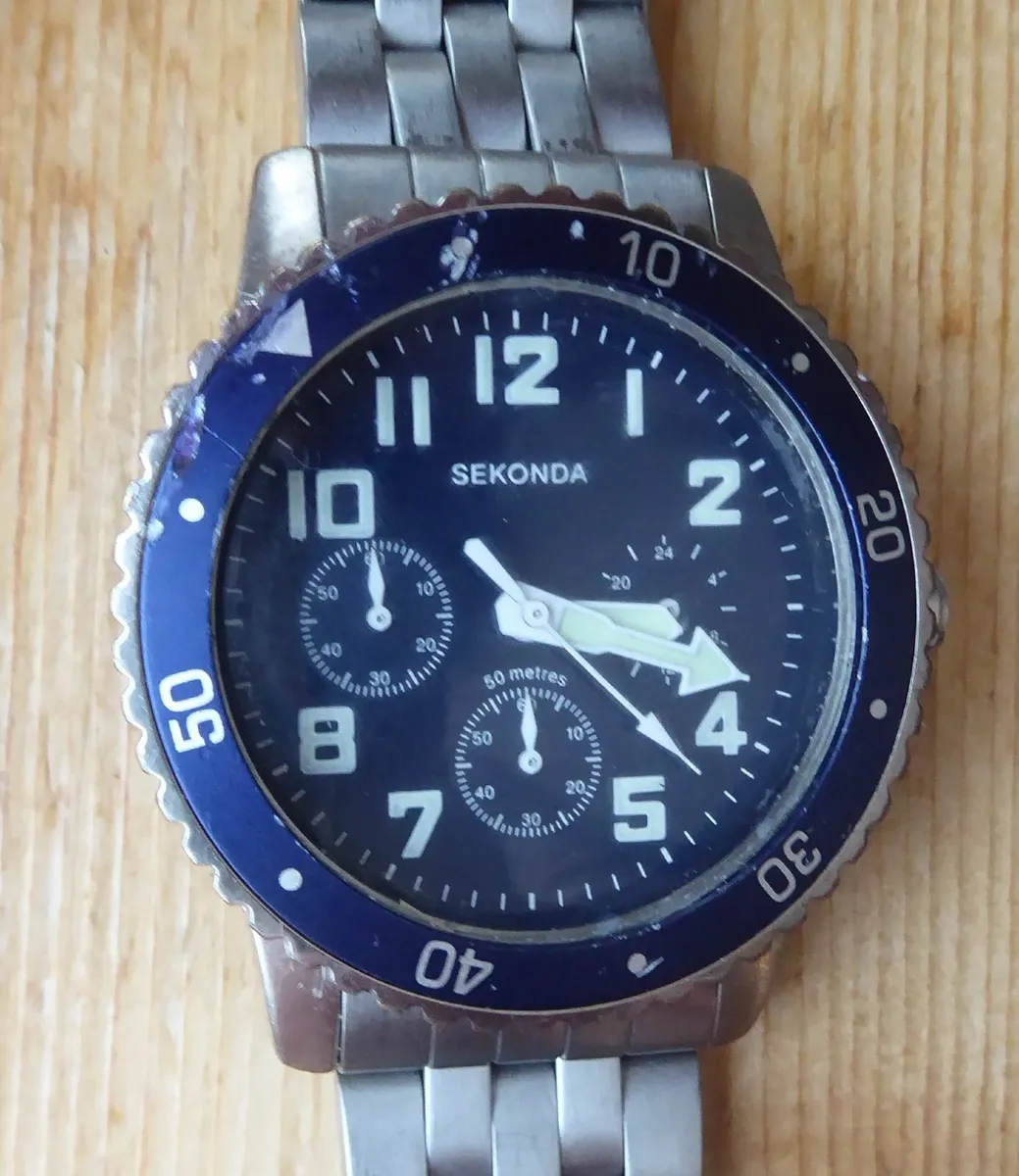 Qty 2 Sekonda quartz chronograph watches - Image 3