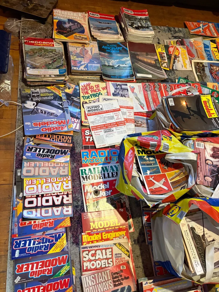 Vintage Model Magazine Colllection - Image 2