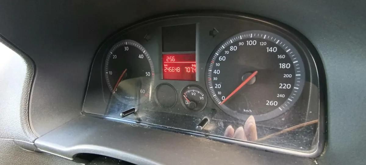 06 Volkswagen caddy - Image 2