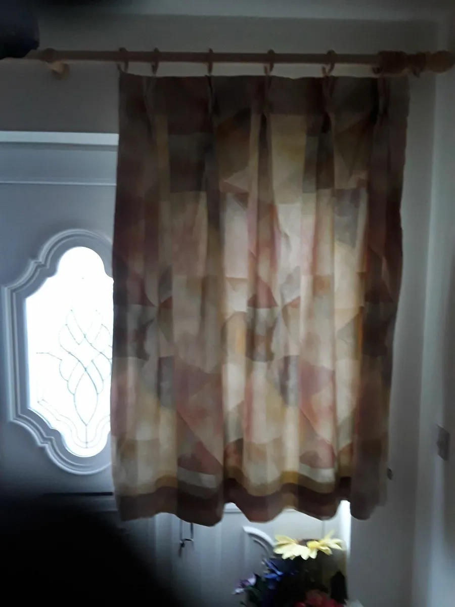 Pastel coloured drapes lovely colours - Image 3