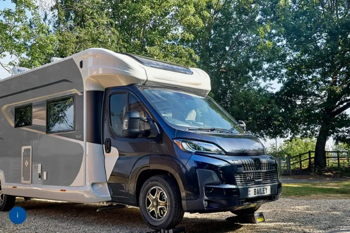 New Bailey Autograph 79-4i - Image 1