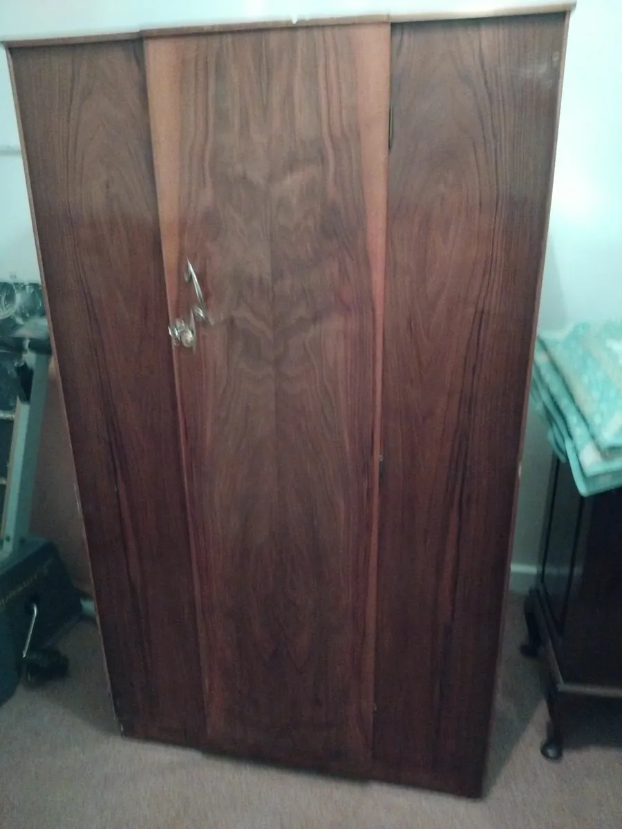 Bedroom furniture - Image 3