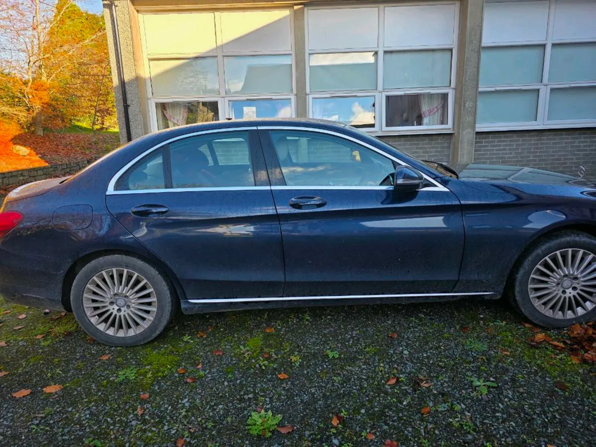 Mercedes-Benz - Image 4