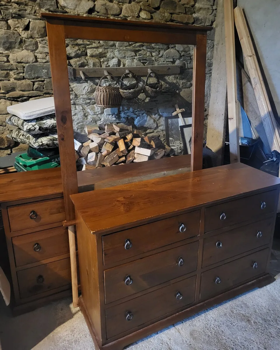Chest of Drawers - Image 2