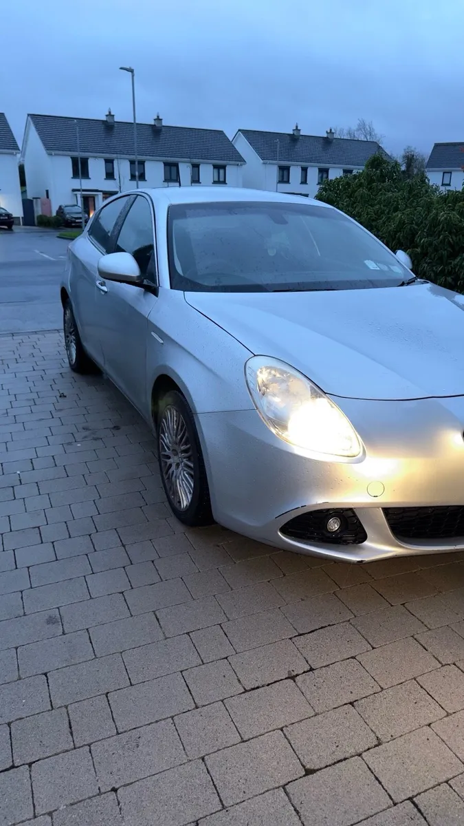 Alfa Romeo Giulietta - Image 2