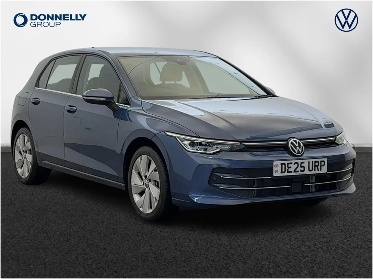 Volkswagen Golf Hatchback Style - Image 1