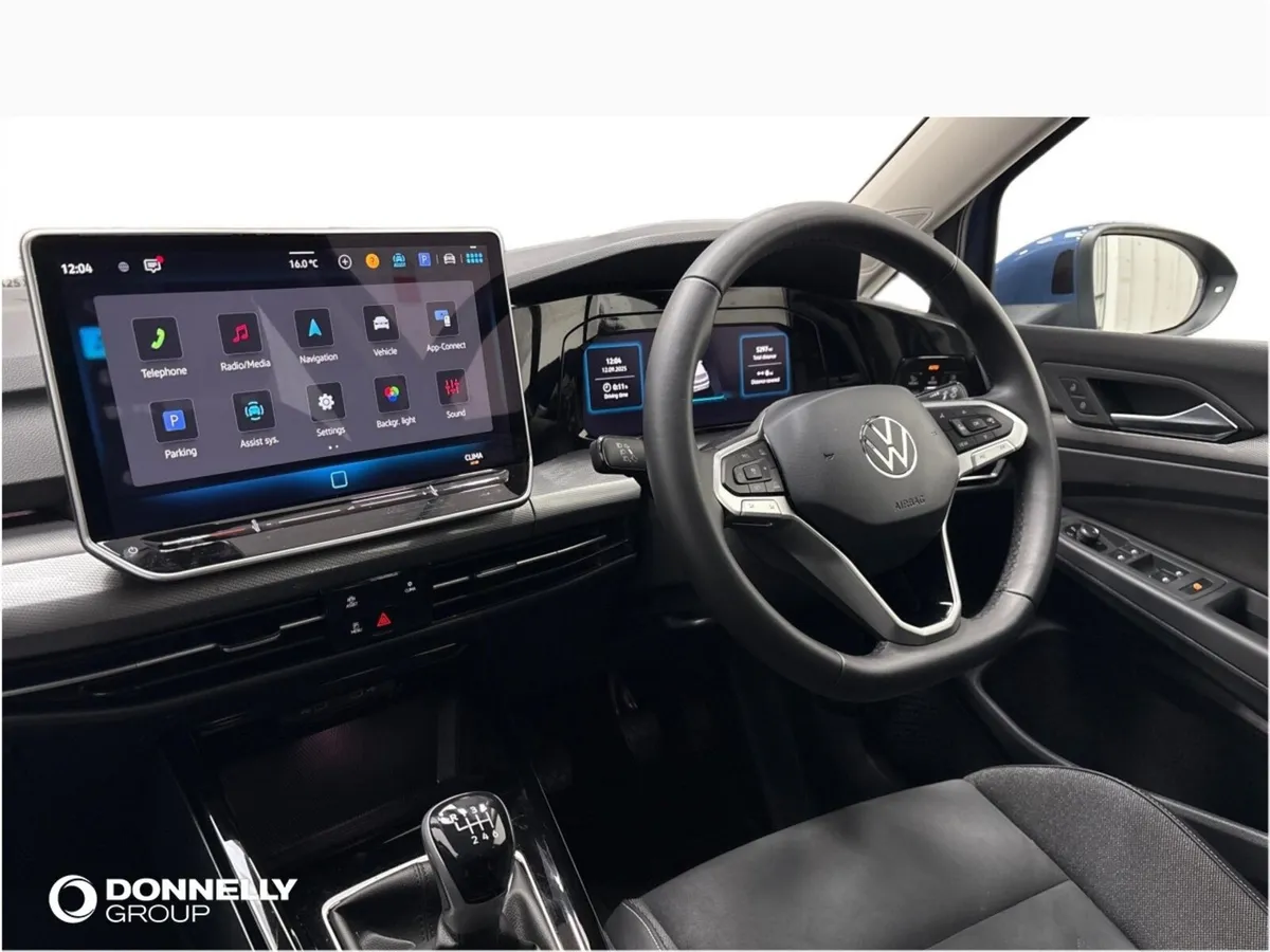 Volkswagen Golf Hatchback Style - Image 2