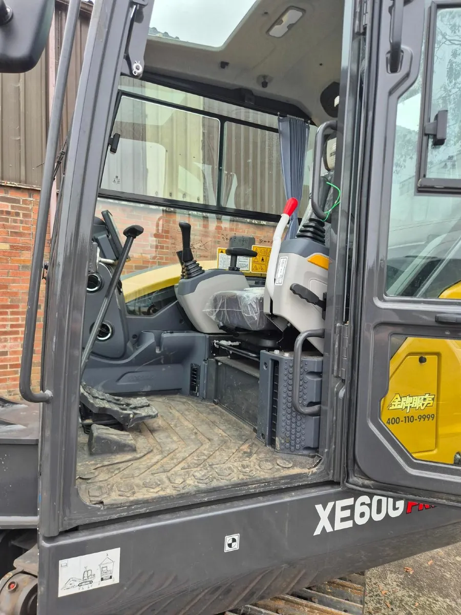 XCMG XE60G Pro Digger / Excavator New - Image 3