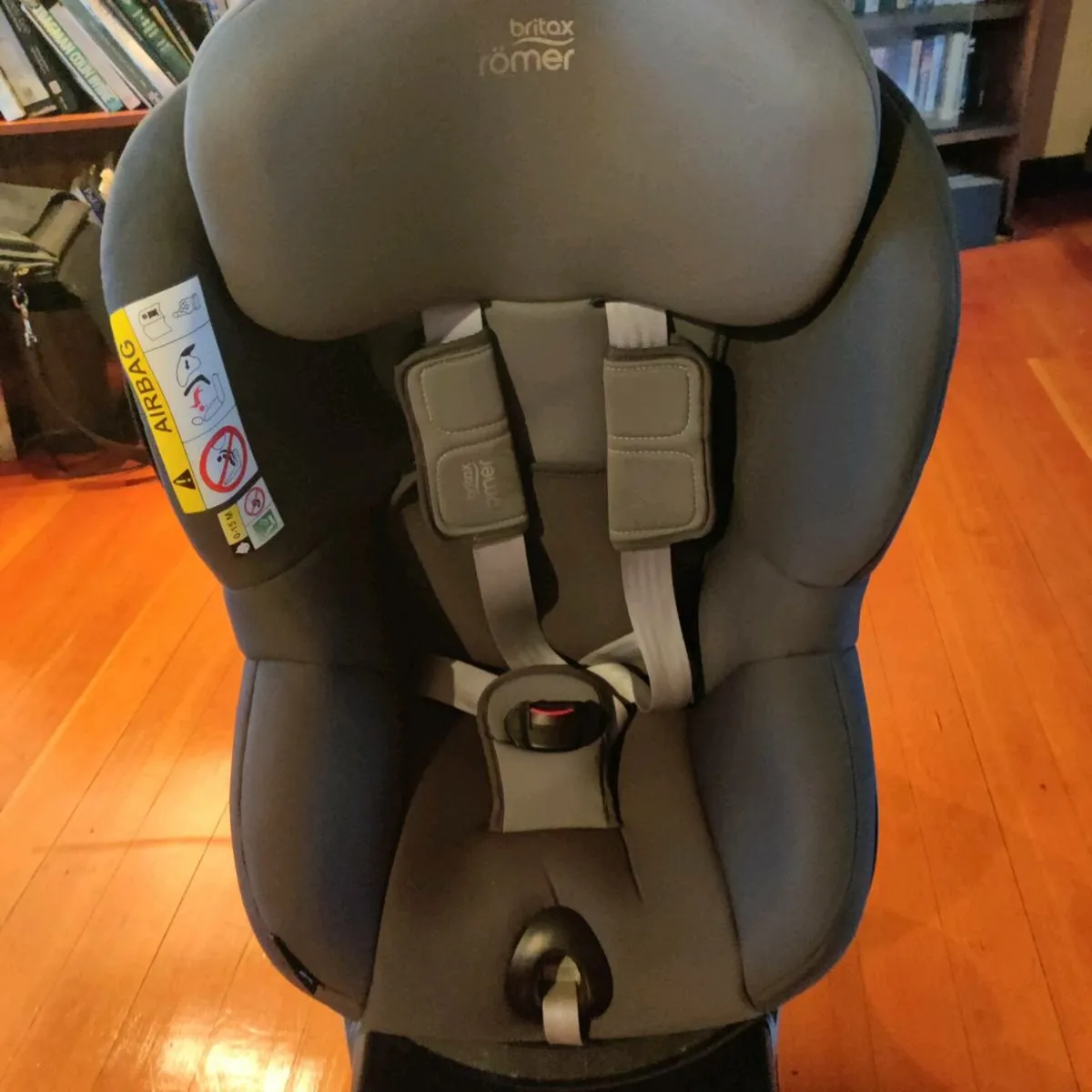 Britax Romer Car Seat Rotating 360 - Image 1