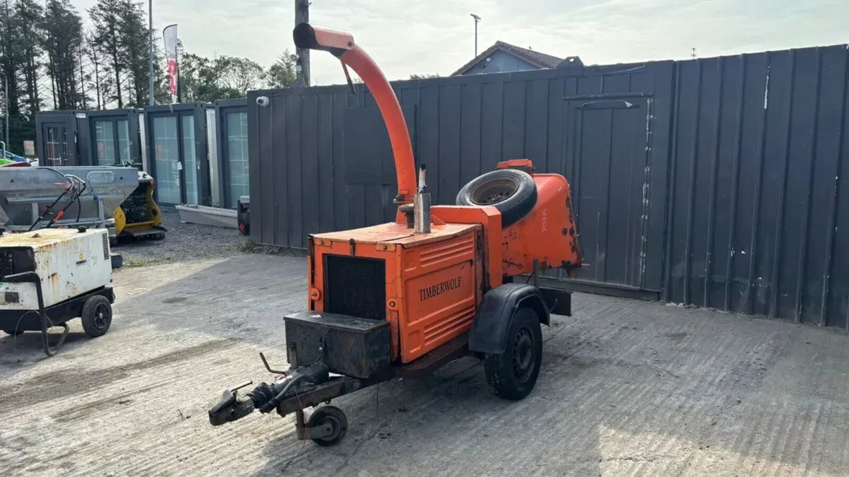 Timberwolf CH35DH Single Axle Diesel Wood Chipper - Image 3