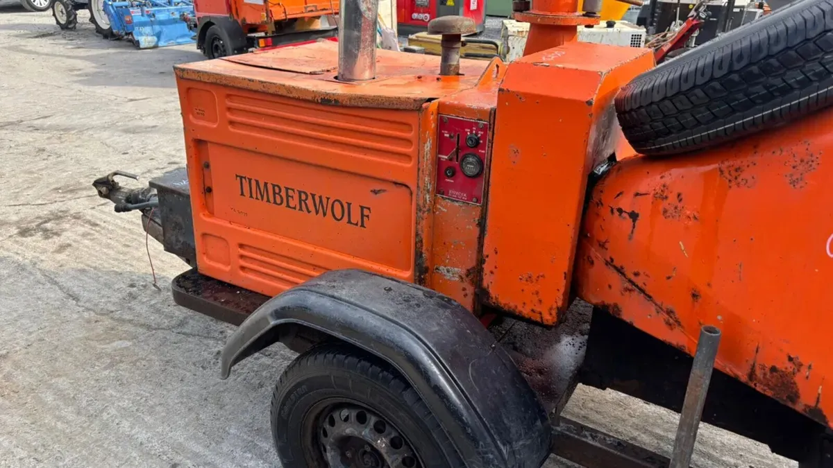 Timberwolf CH35DH Single Axle Diesel Wood Chipper - Image 4