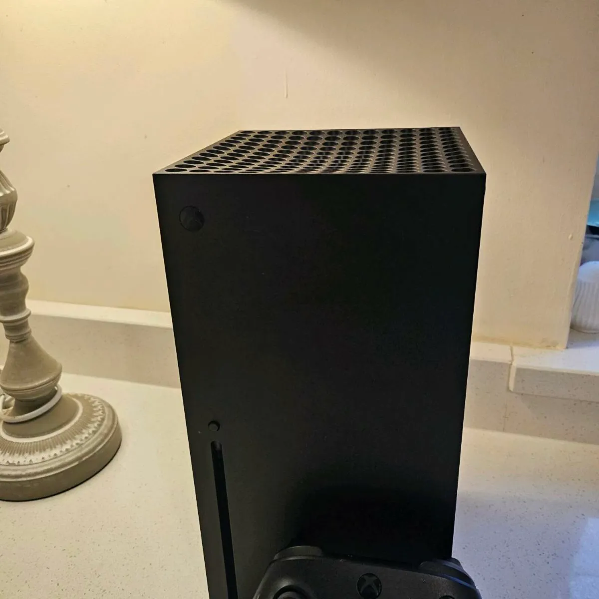 Xbox Series X - Image 2