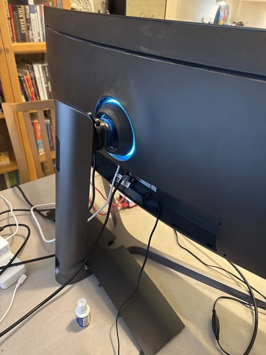 Samsung CHG90 49 Ultrawide 144Hz - Works after warm-up - Image 2