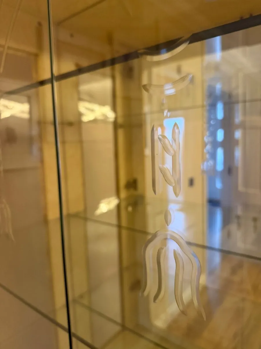 Italian china cabinet - Image 4