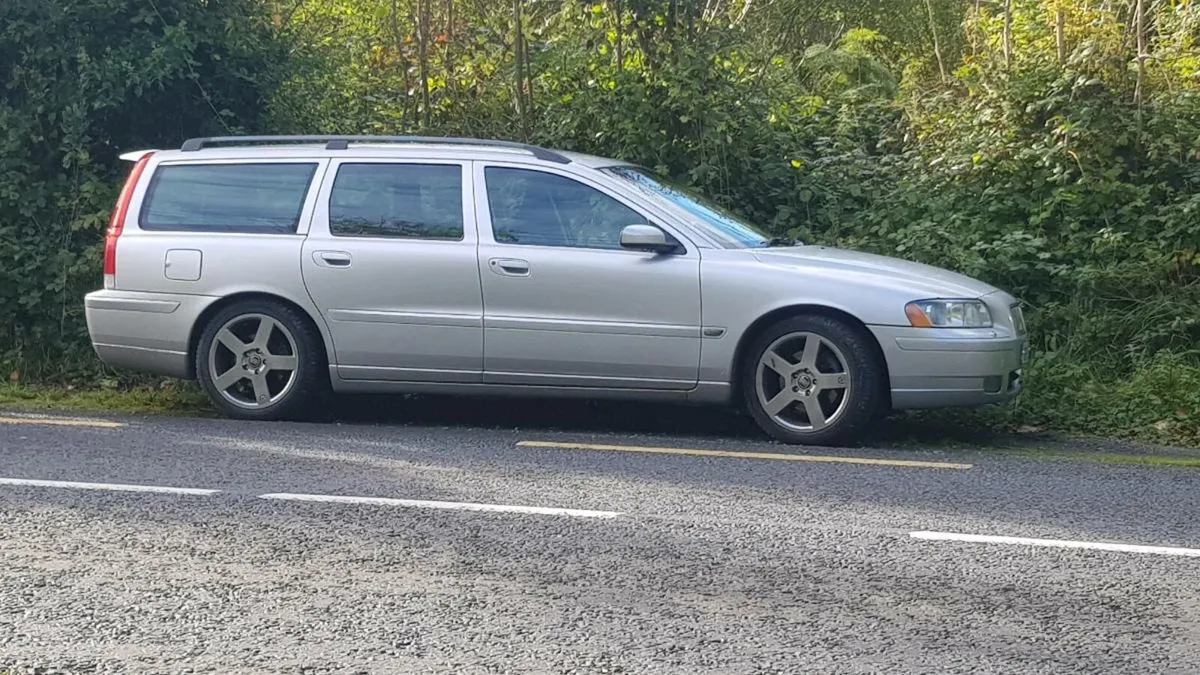 Volvo V70 2.0T '06 NCT 3/26 Tax 1/26 - Image 1