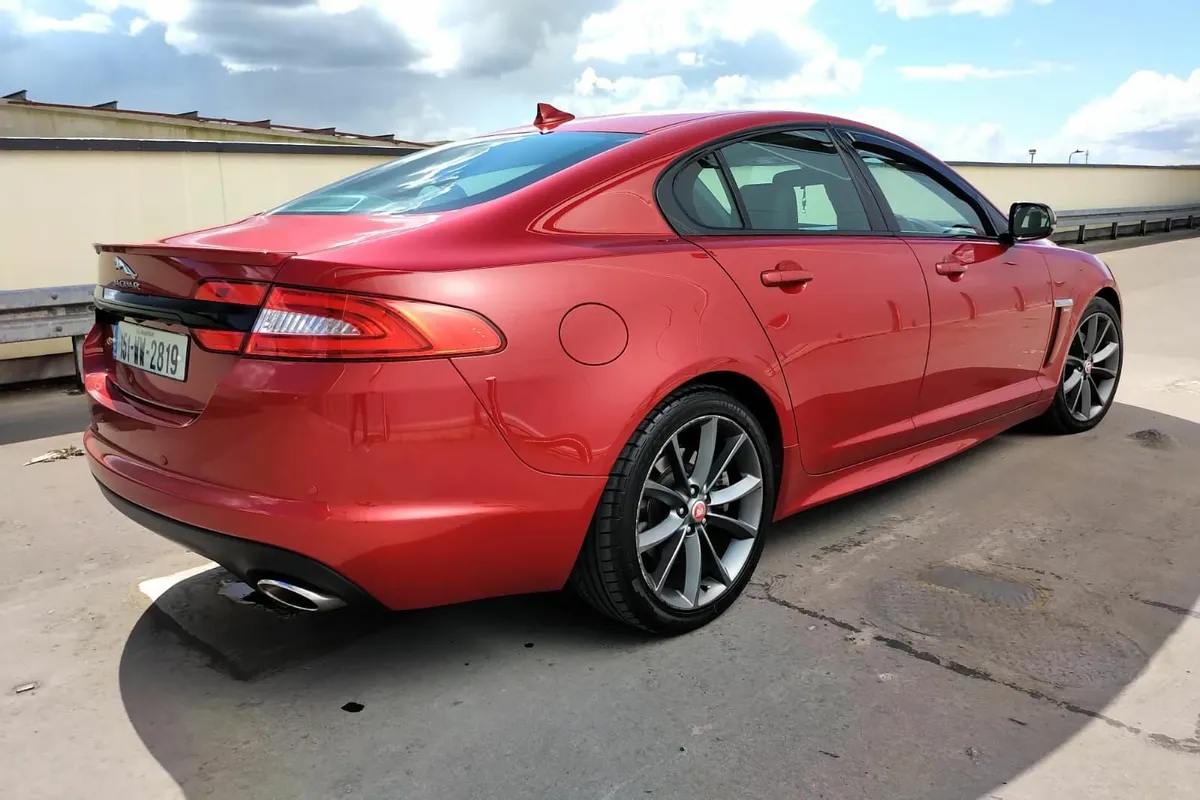 Jaguar XF 2015 - Image 4