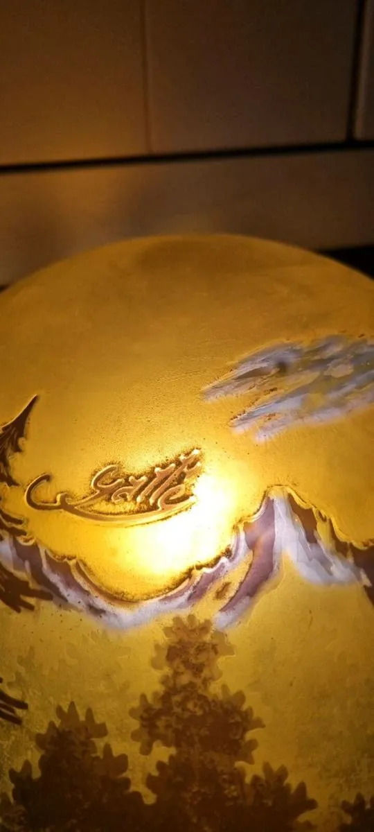 STUNNING  GALLE LAMP.. DELIVERY MAY BE POSSIBL - Image 4