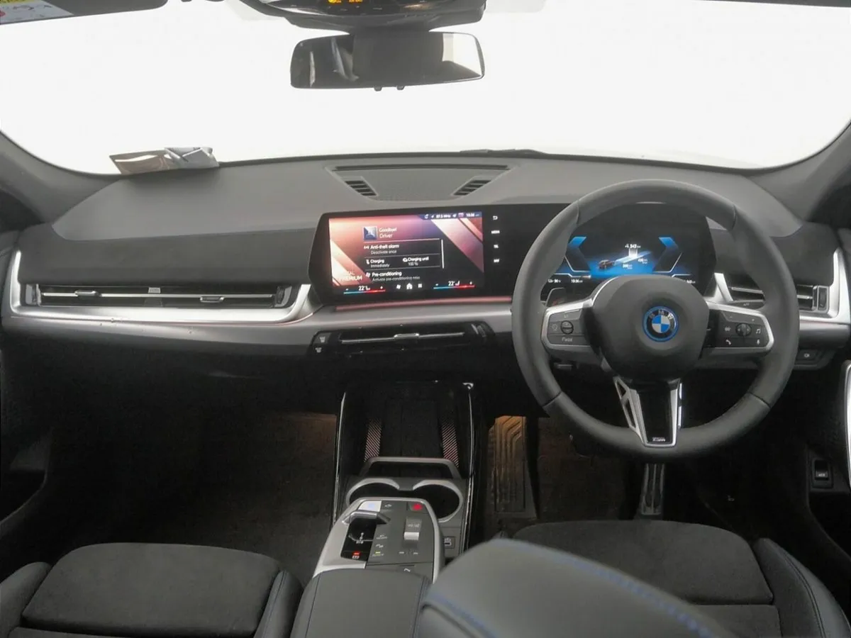 BMW iX2 eDrive20 M Sport - Image 4