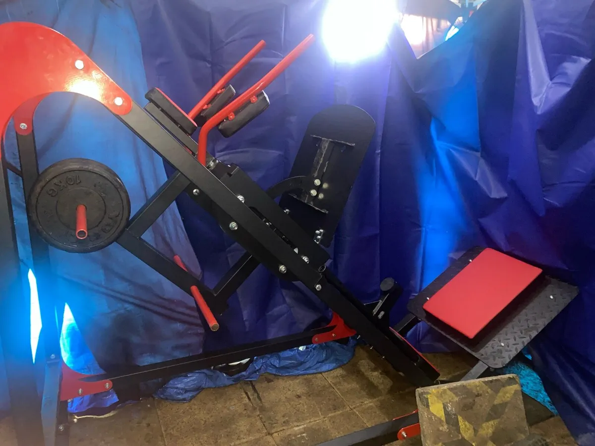 Leg press/hack squat combo - Image 2