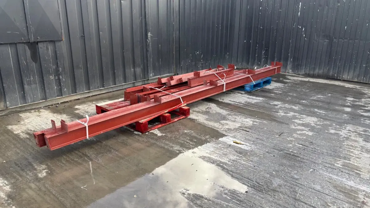 20 x 32” Lean To shed with Canopy - Image 2