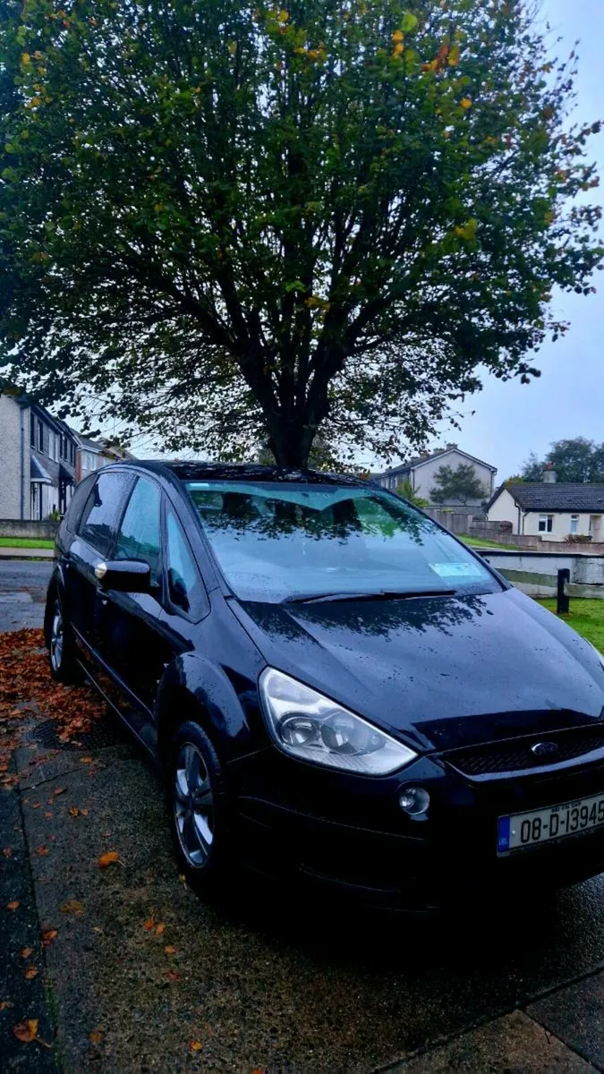 Ford S-Max - Image 1