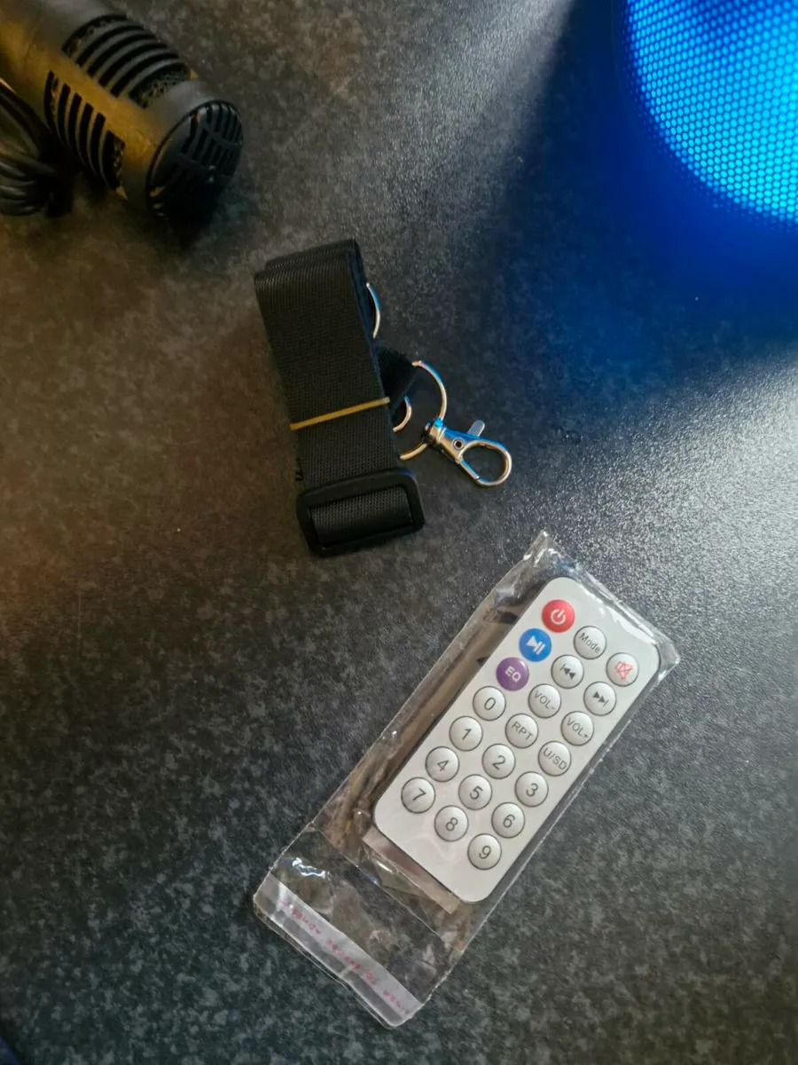 Bluetooth speaker brand new - Image 4
