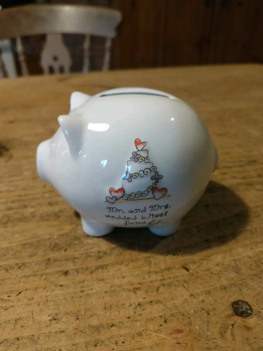 Ceramic Money box new never used Mr and mrs - Image 1