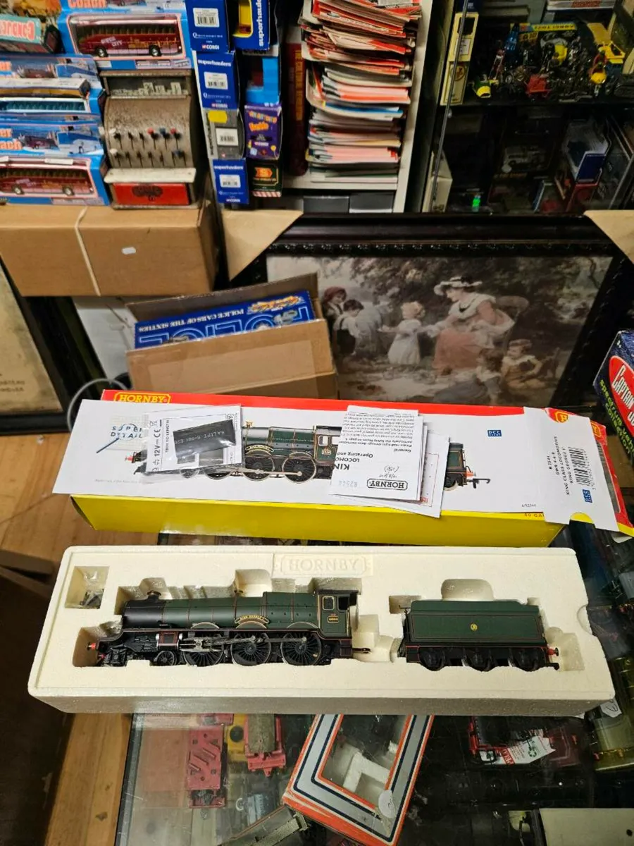 Hornby OO Gauge King George I Steam Engine - Image 3
