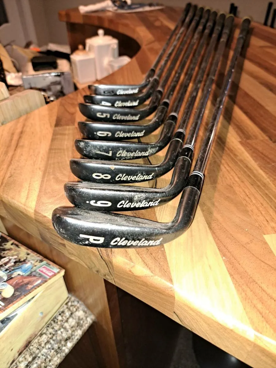 Cleveland Tour Action 7 Irons - Image 4
