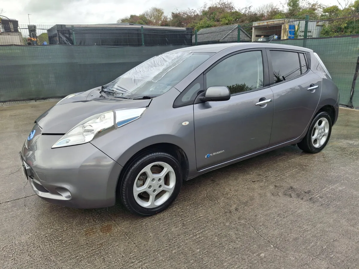 ?2015 Nissan Leaf EV Light Damage - Image 2