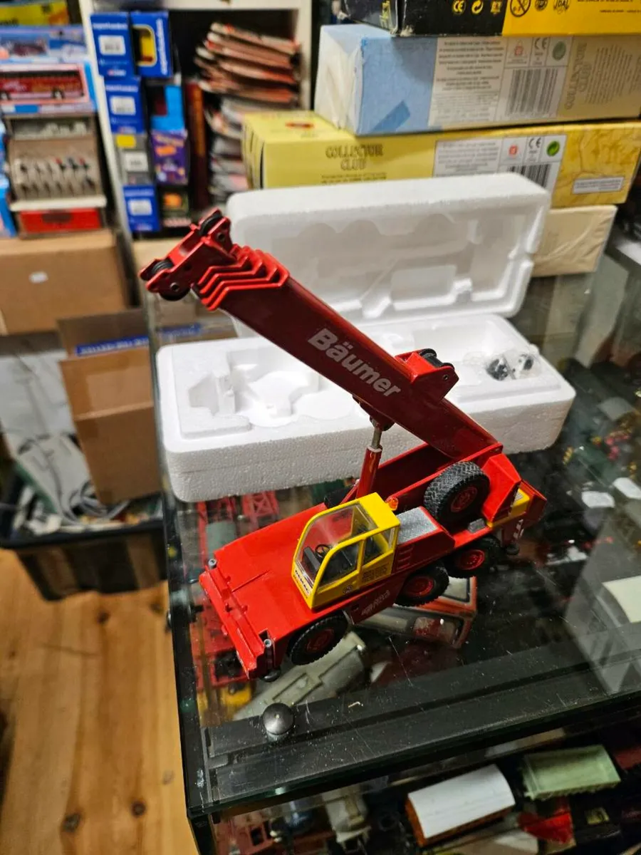 Corgi Conrad Crane - Image 3