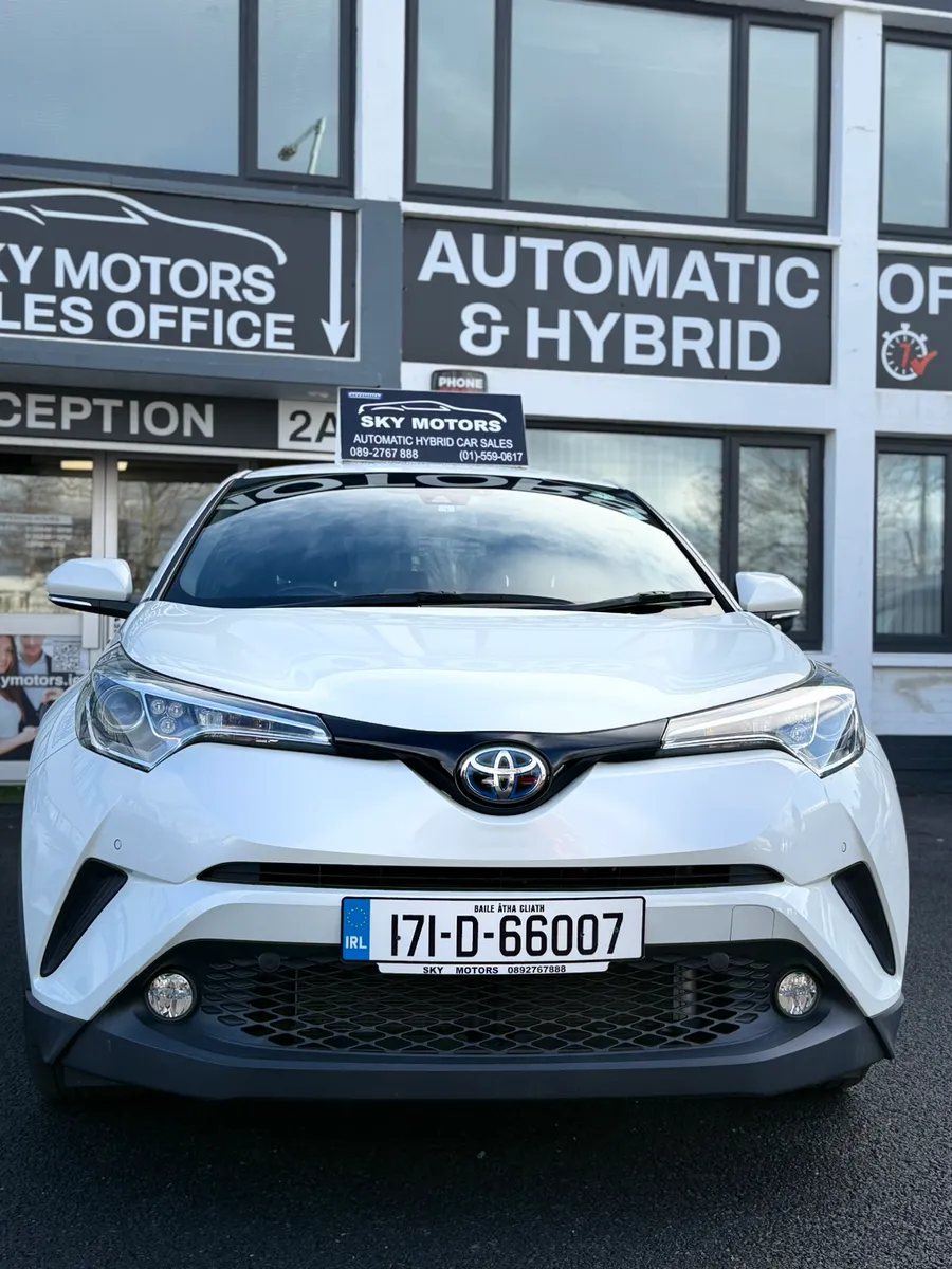 2017Toyota C-HR  1.8 Hybrid automatic,Top Specs - Image 3